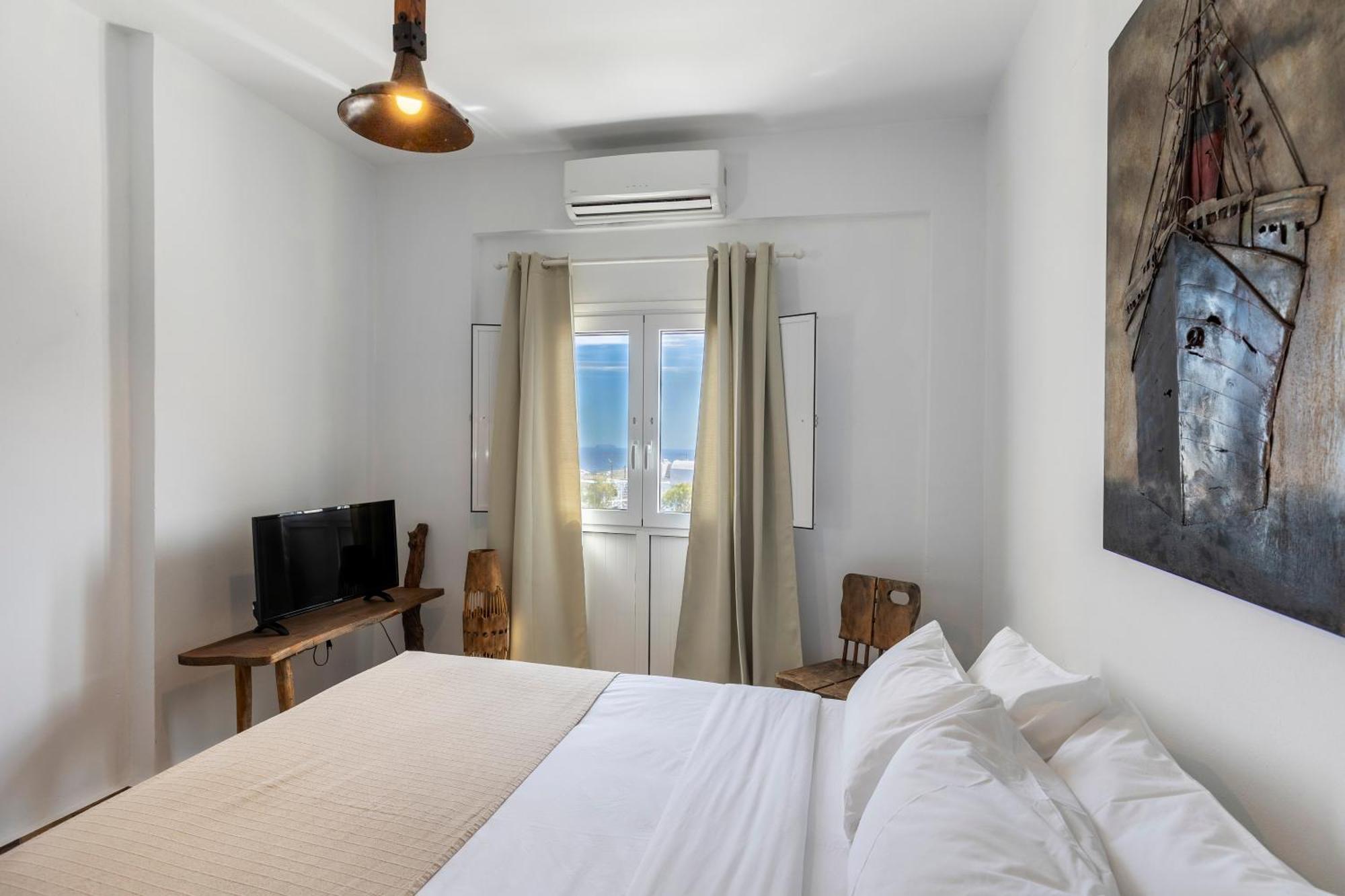 Utopoia Apartment Oia (Santorini)